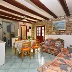 Charming With Pool In Barbariga Appartamento Peroj