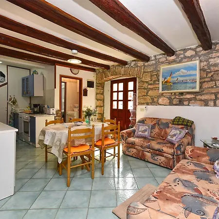 Charming With Pool In Barbariga דירה פרוי