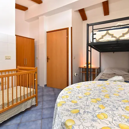 Apartment Charming With Pool In Barbariga