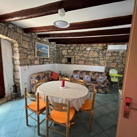 Charming With Pool In Barbariga Peroj