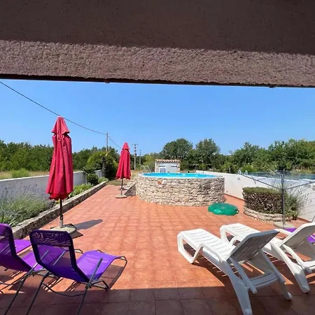 Charming With Pool In Barbariga * Peroj