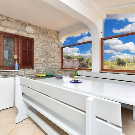 Charming With Pool In Barbariga