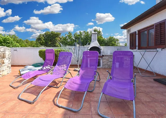 Charming With Pool In Barbariga Appartement Peroj