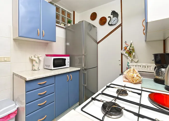 Charming With Pool In Barbariga *