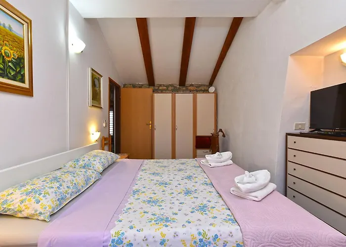 Charming With Pool In Barbariga * Peroj