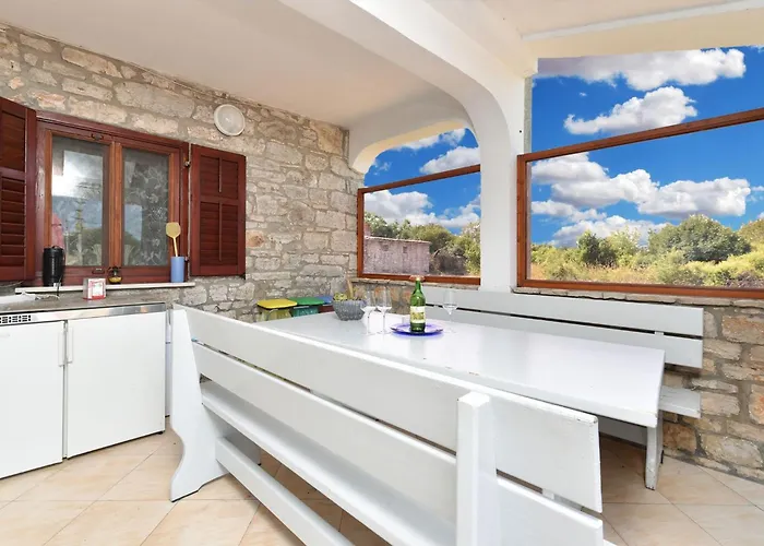 Charming With Pool In Barbariga