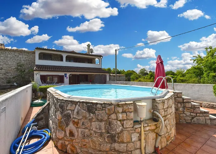 Charming With Pool In Barbariga * Peroj